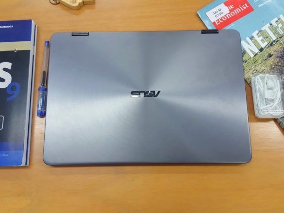 Asus Zenbook Flip 14 UX461Un