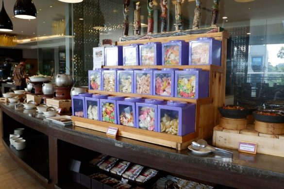 Breakfast Hotel Grand Tjokro Bandung